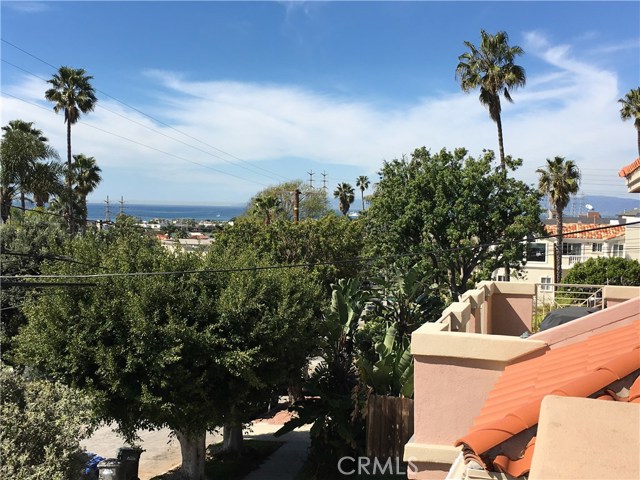 620 Juanita Avenue, Redondo Beach, California 90277, 3 Bedrooms Bedrooms, ,2 BathroomsBathrooms,Residential,Sold,Juanita,SB17034088