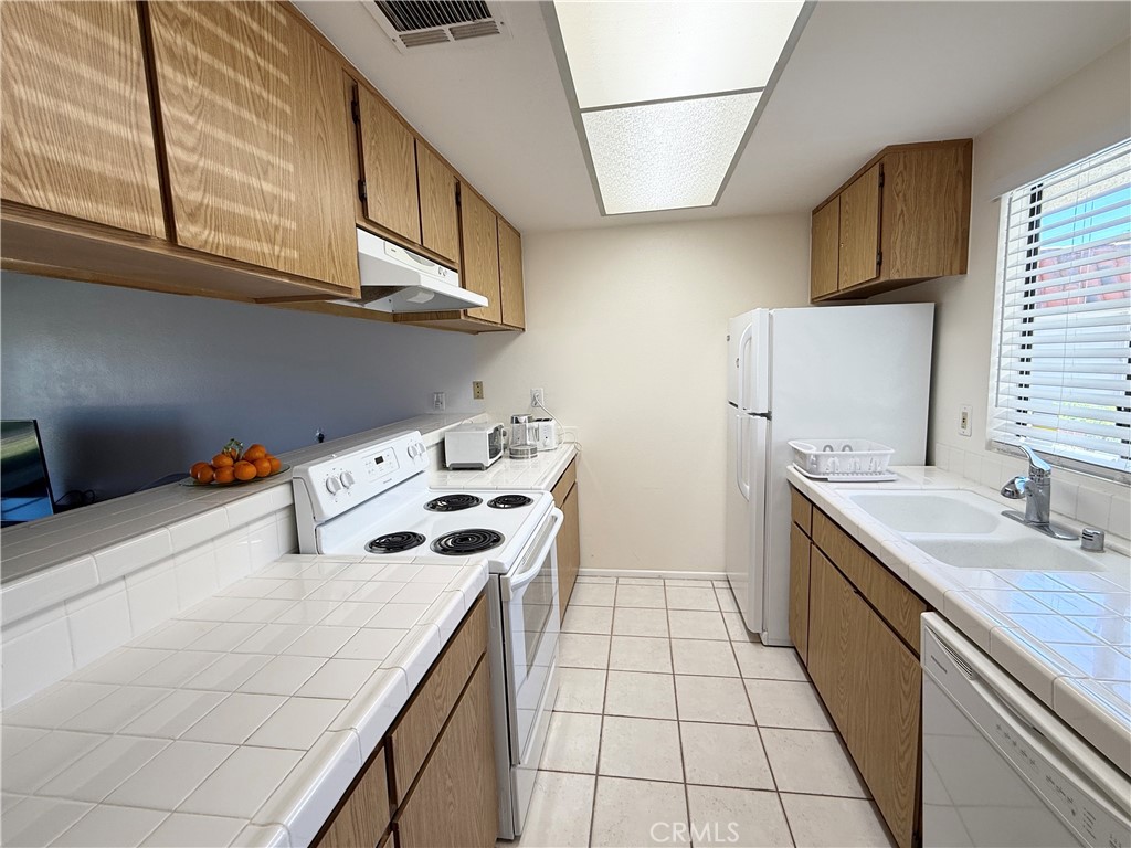 MLS #PW25250520 image #11