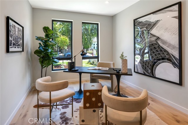 Detail Gallery Image 3 of 54 For 4651 Morse Ave, Sherman Oaks,  CA 91423 - 5 Beds | 5 Baths