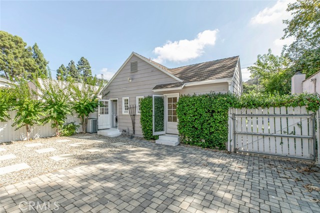 Detail Gallery Image 29 of 37 For 2737 Rustic Ln, Glendale,  CA 91208 - 1 Beds | 1 Baths