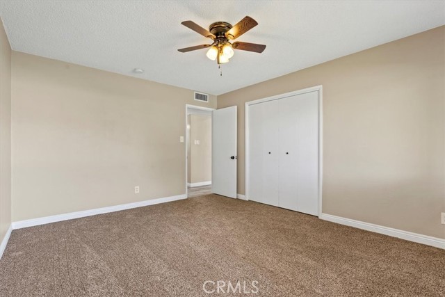 Detail Gallery Image 11 of 32 For 6301 Desert Hills Ave, Bakersfield,  CA 93309 - 3 Beds | 2 Baths