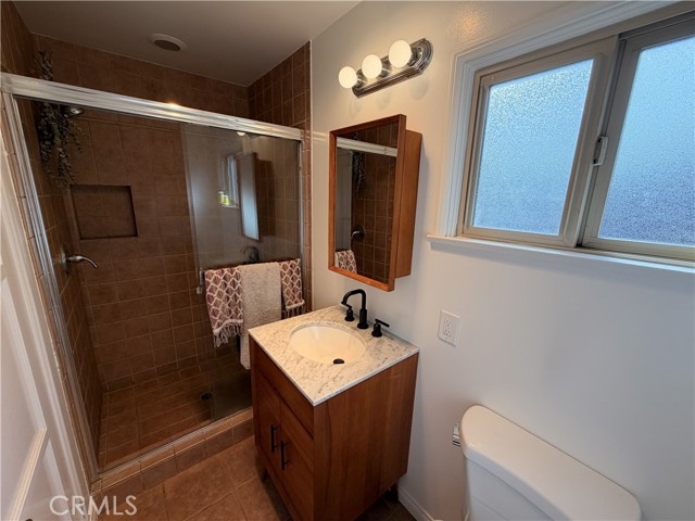 Detail Gallery Image 27 of 42 For 3989 Coolidge, Los Angeles,  CA 90066 - 3 Beds | 2 Baths