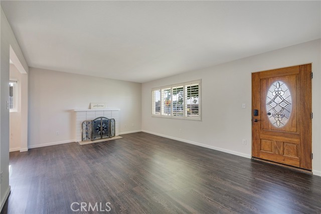 228 W OLD MILL, Corona CA: https://media.crmls.org/medias/3c1545c7-085b-4df4-af8a-51ddeef438e9.jpg