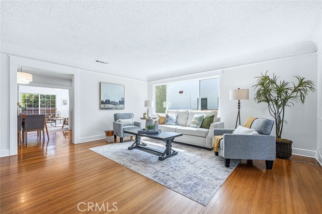 Detail Gallery Image 2 of 37 For 1384 Prospect, Long Beach,  CA 90804 - 3 Beds | 2 Baths