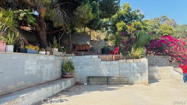 Detail Gallery Image 18 of 18 For 2239 Parkside Ave #202,  Los Angeles,  CA 90031 - 1 Beds | 1 Baths