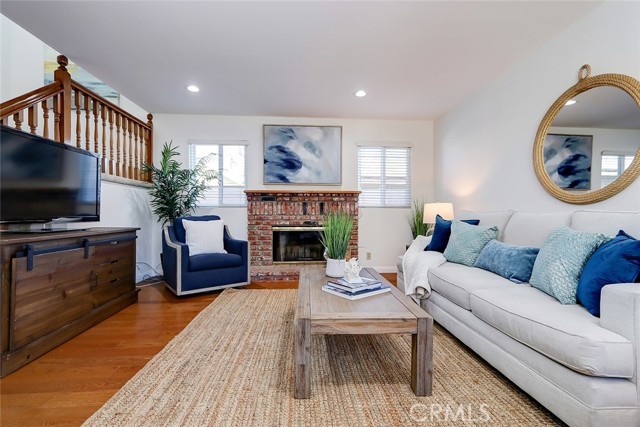 2106 Mackay Lane, Redondo Beach, California 90278, 3 Bedrooms Bedrooms, ,2 BathroomsBathrooms,Residential,Sold,Mackay,SB23016417
