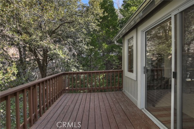 Detail Gallery Image 11 of 48 For 1162 Brentwood Dr, Lake Arrowhead,  CA 92352 - 3 Beds | 2/1 Baths