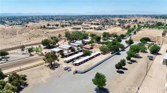 9983 Choiceana Avenue, Hesperia CA: https://media.crmls.org/medias/3c16e360-f059-45c5-8f70-01bbacf801a6.jpg