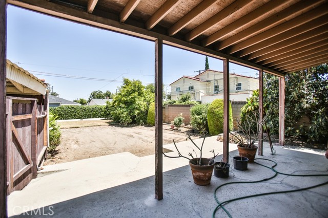 1012 S Sierra Vista Avenue, Alhambra CA: https://media.crmls.org/medias/3c17577d-1641-4418-bf40-fe2cdf25de99.jpg