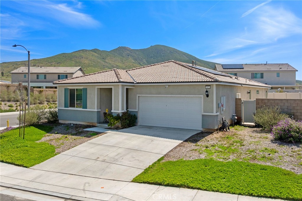 33071 Mourvedre Court, Winchester, CA 92596