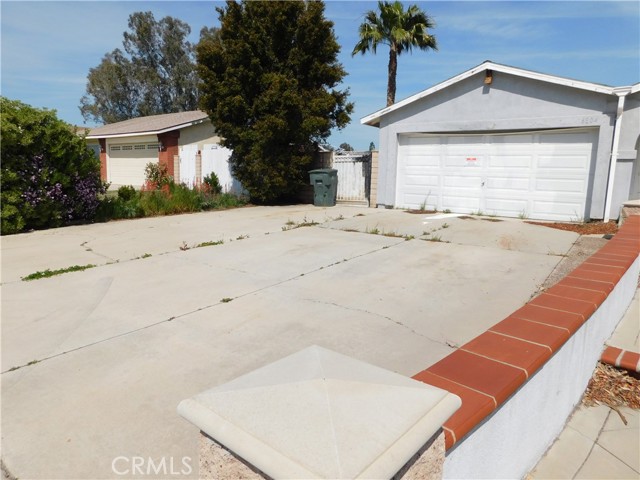 Detail Gallery Image 3 of 27 For 6804 Cucamonga St, Riverside,  CA 92505 - 3 Beds | 2 Baths