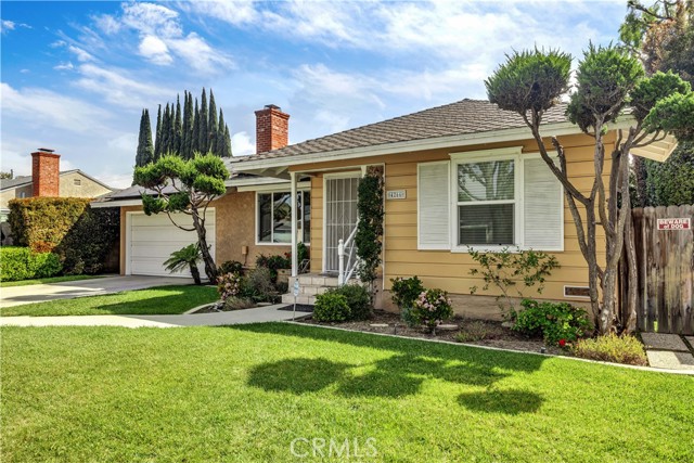 4266 Montair Avenue, Long Beach, California 90808, 3 Bedrooms Bedrooms, ,2 BathroomsBathrooms,Single Family Residence,For Sale,Montair,PW24065142