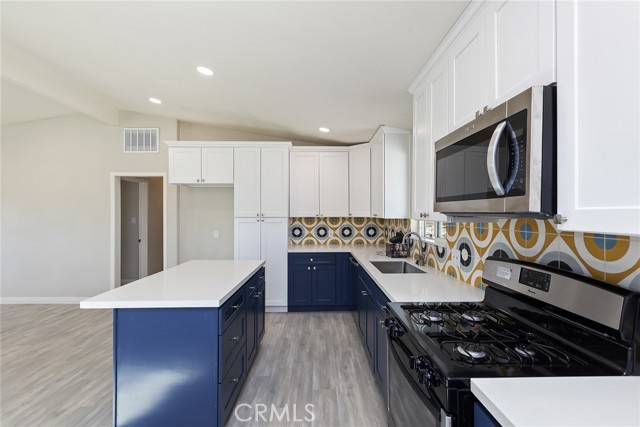 Detail Gallery Image 17 of 27 For 5951 Rose Ellen Ave, Twentynine Palms,  CA 92277 - 3 Beds | 2 Baths