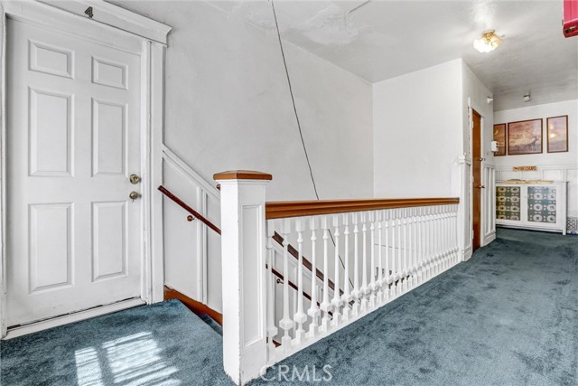 1470 W Adams Boulevard, Los Angeles CA: https://media.crmls.org/medias/3c1bef64-7012-487a-aa53-9585ab70dfcd.jpg