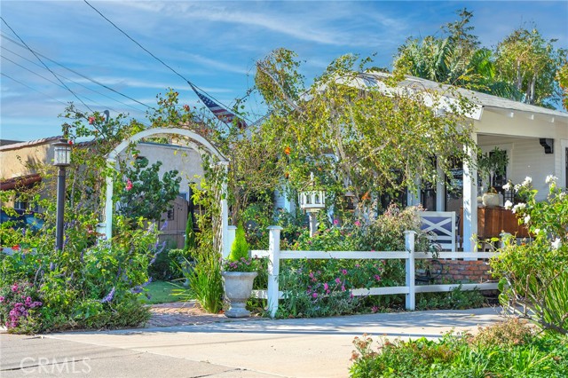 Detail Gallery Image 5 of 46 For 190 Pacific St, Tustin,  CA 92780 - 3 Beds | 1 Baths