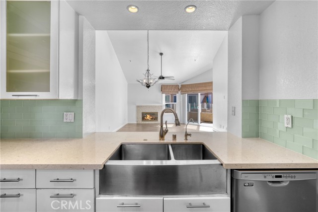 Detail Gallery Image 20 of 33 For 2000 Coast Hwy #309,  Huntington Beach,  CA 92648 - 2 Beds | 2 Baths