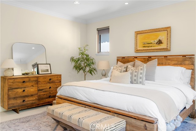 2504 Pine Avenue, Manhattan Beach, California 90266, 5 Bedrooms Bedrooms, ,4 BathroomsBathrooms,Residential,Sold,Pine,SB21208288