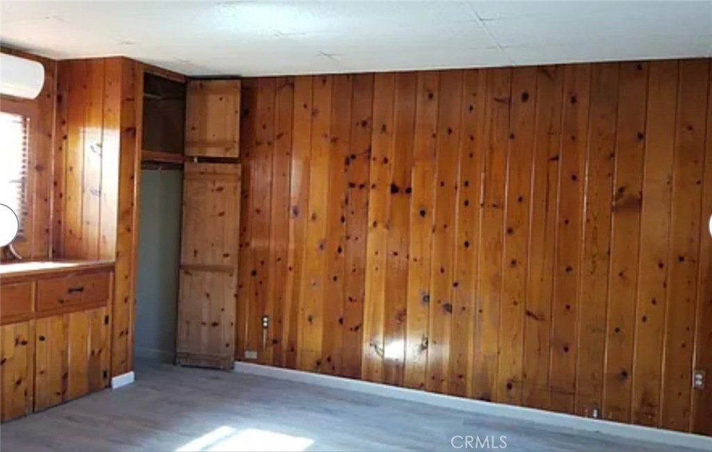 https://media.crmls.org/medias/3c1d8aa5-3652-4979-aee9-0294830e9fd3.jpg?preset=X-Large