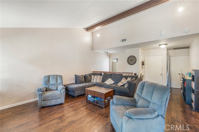 Detail Gallery Image 9 of 27 For 1405 Pinon Pl #3,  Fullerton,  CA 92835 - 3 Beds | 2 Baths