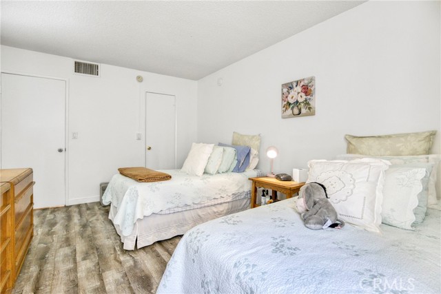 Detail Gallery Image 14 of 33 For 15155 Sherman Way #14,  Van Nuys,  CA 91405 - 1 Beds | 1 Baths