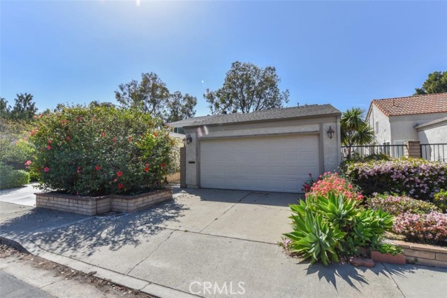 4 Willow Tree Ln, Irvine, CA 92612