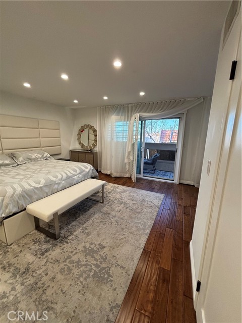 5533 Edward E Horton Lane, Encino CA: https://media.crmls.org/medias/3c1ee0eb-fa66-4c4c-af37-bca6cc3db723.jpg