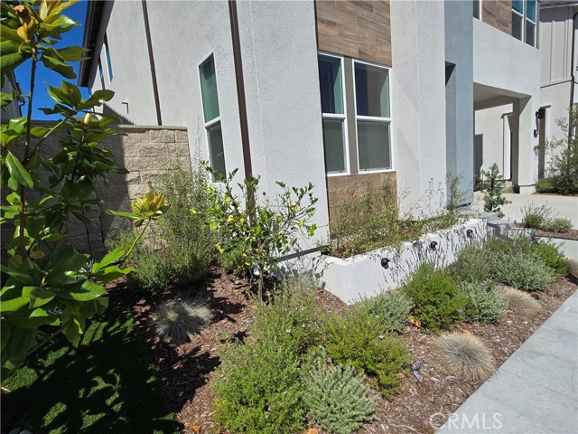171 Bear Leaf Drive, Lake Forest CA: https://media.crmls.org/medias/3c1f4154-fb61-4f48-a224-78f2a82c80a2.jpg