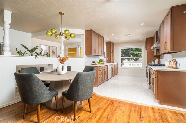 Detail Gallery Image 12 of 52 For 1549 N Oaks Ct, Ontario,  CA 91762 - 4 Beds | 3 Baths