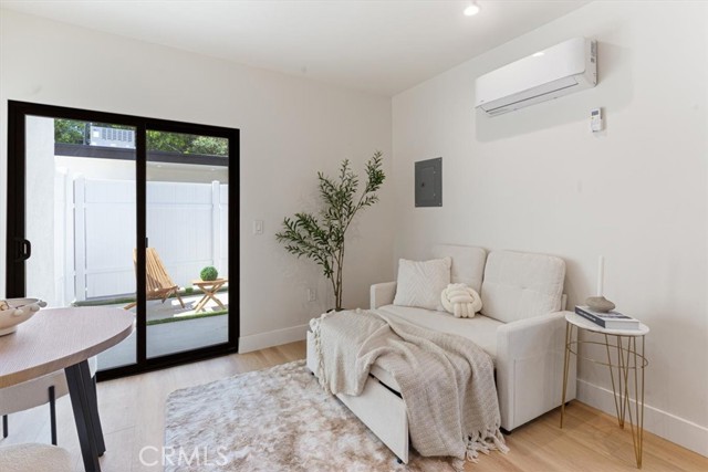 22452 Dolorosa Street, Woodland Hills CA: https://media.crmls.org/medias/3c1fc77d-c7c9-4091-863e-290971e5a116.jpg