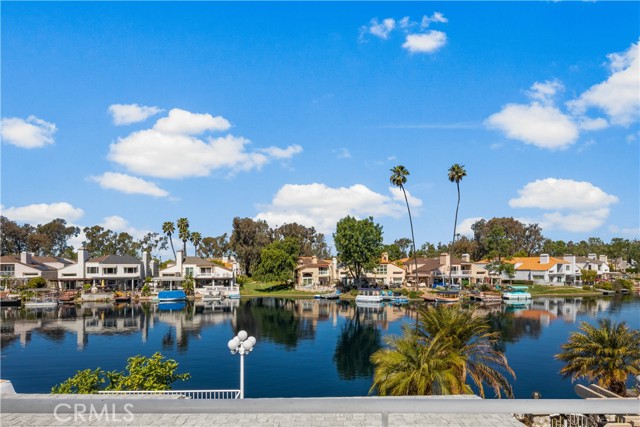 Detail Gallery Image 3 of 44 For 22645 Spring Lake Ln, Lake Forest,  CA 92630 - 4 Beds | 2/1 Baths
