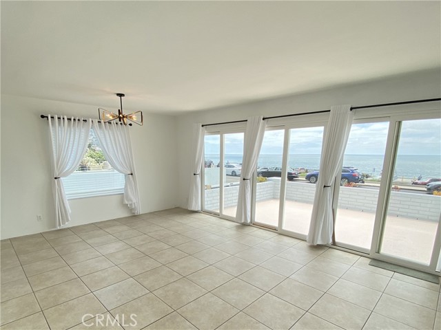 Detail Gallery Image 1 of 44 For 320 Paseo De La Playa a,  Redondo Beach,  CA 90277 - 2 Beds | 2/1 Baths