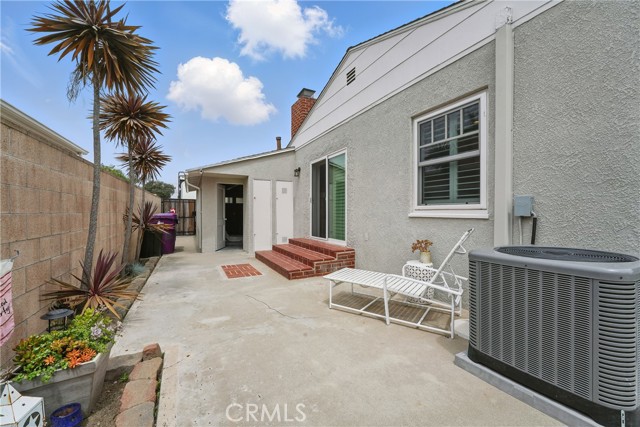 Detail Gallery Image 34 of 53 For 3848 Ocana Ave, Long Beach,  CA 90808 - 2 Beds | 1 Baths
