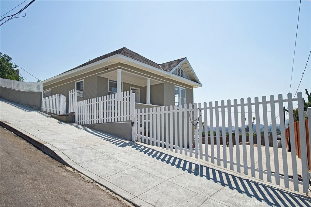 3014 Minnesota Street
