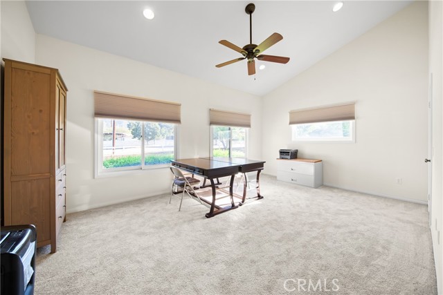 9394 Gum Tree Drive, Corona CA: https://media.crmls.org/medias/3c224e02-b217-4487-bc5a-24dbe868628a.jpg