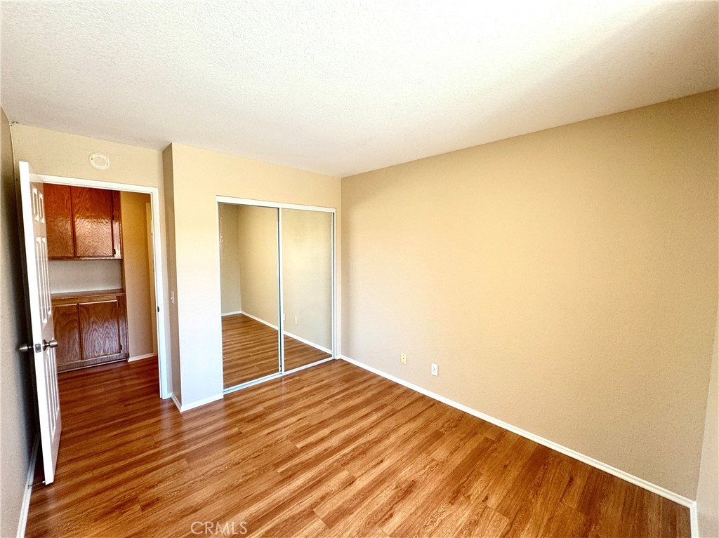 https://media.crmls.org/medias/3c227088-0a05-4813-ad1d-21b990ff9d08.jpg?preset=X-Large