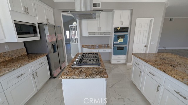 Detail Gallery Image 4 of 27 For 14363 Auburn Ct, Chino Hills,  CA 91709 - 5 Beds | 3 Baths