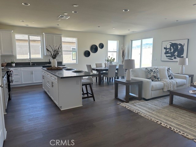 Detail Gallery Image 8 of 17 For 11433 Bald Eagle, Desert Hot Springs,  CA 92240 - 4 Beds | 2 Baths