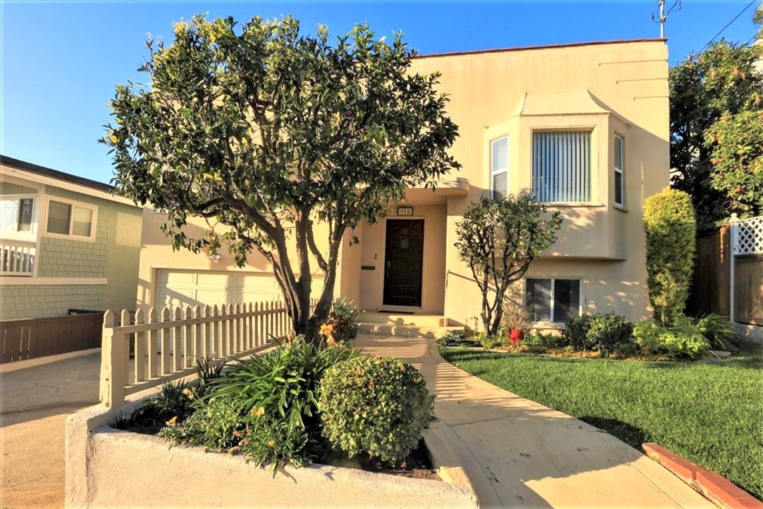 915 9th Street, Hermosa Beach, California 90254, 6 Bedrooms Bedrooms, ,2 BathroomsBathrooms,Residential,Sold,9th,SB22020635