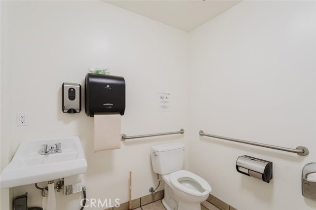  Commercial for Sale in Valley Village, California