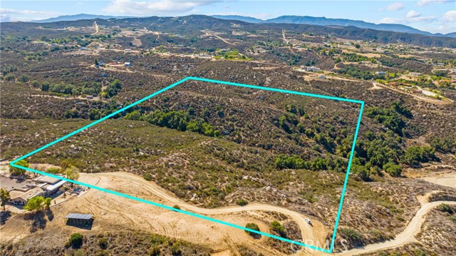 0 Calle Azure, Temecula CA: https://media.crmls.org/medias/3c241df9-6818-4af9-aa86-f4258feae52c.jpg