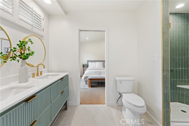 20217 Wells Drive, Woodland Hills CA: https://media.crmls.org/medias/3c2495cc-07e1-4d14-8c72-1cc8c492d365.jpg