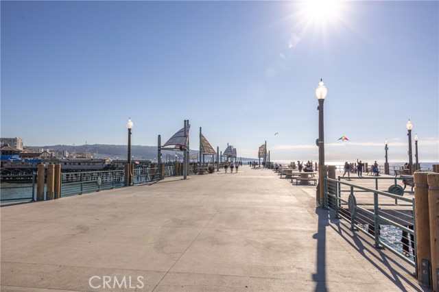 Detail Gallery Image 7 of 49 For 107 S Helberta Avenue, Redondo Beach,  CA 90277 - – Beds | – Baths