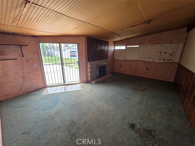 Detail Gallery Image 6 of 12 For 2321 N Naomi St, Burbank,  CA 91504 - 3 Beds | 1 Baths