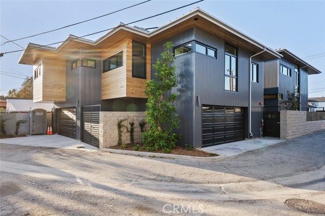 Detail Gallery Image 2 of 18 For 922 W Clark Ave #201,  Burbank,  CA 91506 - 1 Beds | 1 Baths