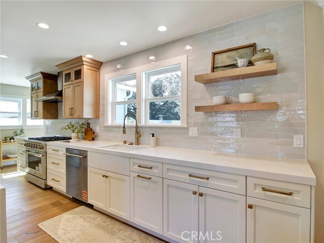 Detail Gallery Image 13 of 43 For 2171 Stearnlee, Long Beach,  CA 90815 - 4 Beds | 3 Baths