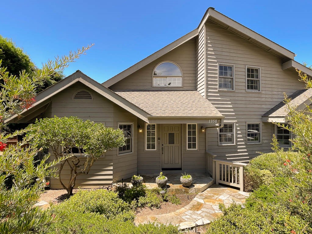 1350 Ellis Avenue, Cambria, CA 93428