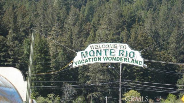 21455 Delta Way, Monte Rio CA: https://media.crmls.org/medias/3c257fb1-a163-4ec4-bbc5-2d893da40ebf.jpg
