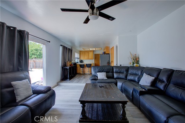 180 Churchill Place, Gilroy CA: https://media.crmls.org/medias/3c25a772-aa98-4a20-a760-ebf0f8dc4eb3.jpg