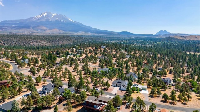 Detail Gallery Image 28 of 31 For 5541 Lake Shastina Dr, Weed,  CA 96094 - 3 Beds | 2 Baths