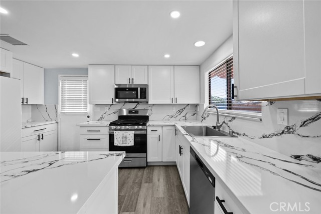 Detail Gallery Image 14 of 32 For 43203 27th St, Lancaster,  CA 93536 - 3 Beds | 2 Baths